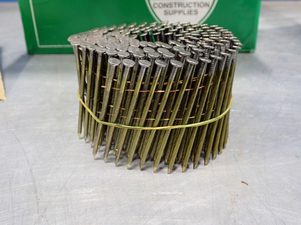 Used Interchange Brands Llc Flat Coil, Screw Shank Nails HGR