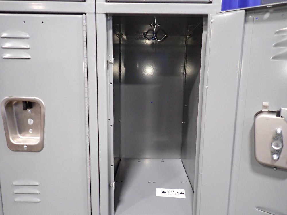9 Lockers/12" X 16" X 25" Locker Unit