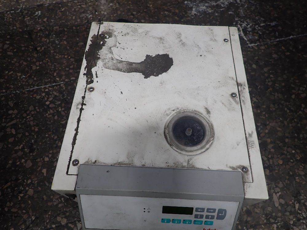 Julabo Recirculating Cooler - Fe500