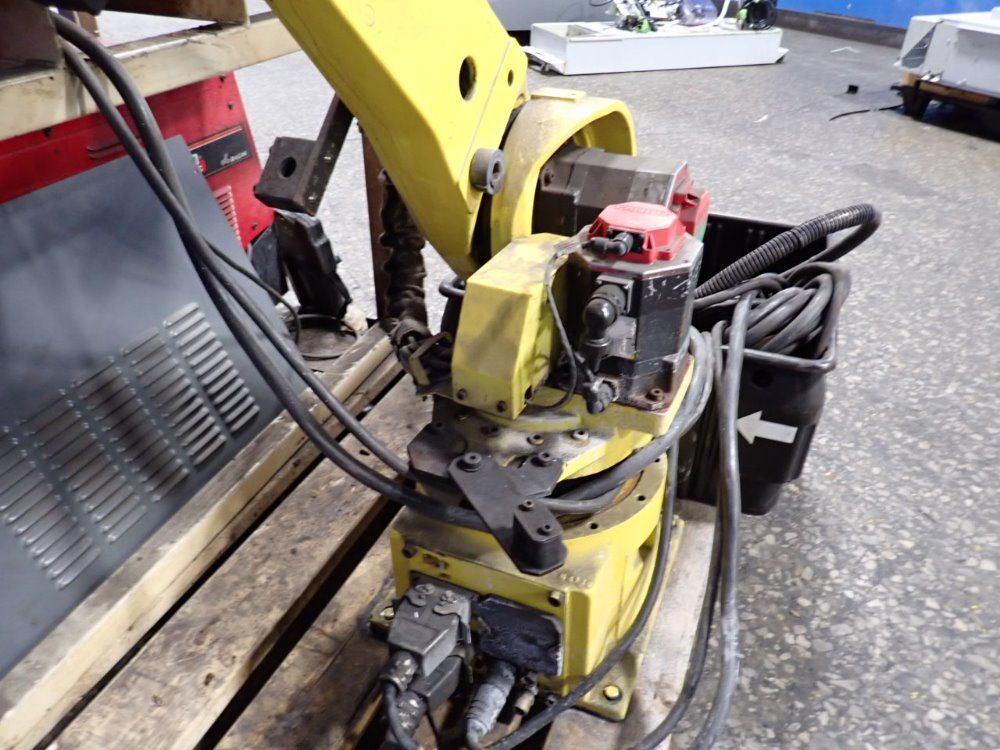 Fanuc Fanuc Arcmate 120ib Robot