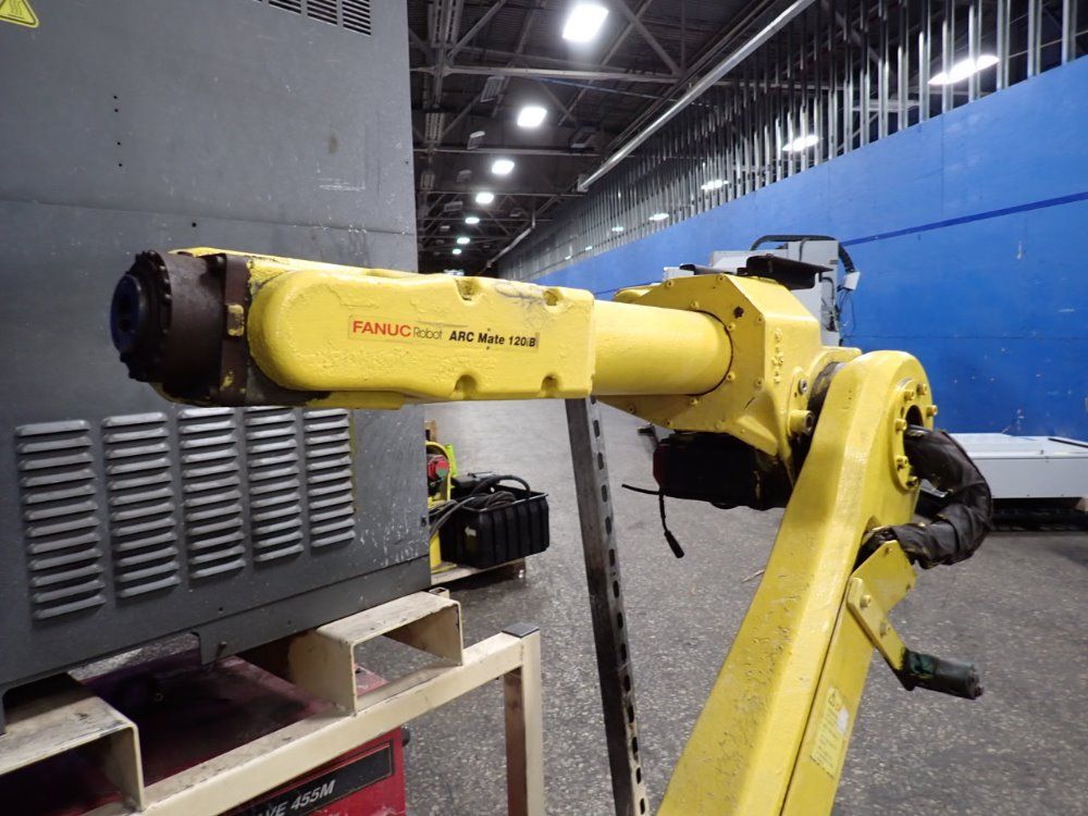 Fanuc Fanuc Arcmate 120ib Robot