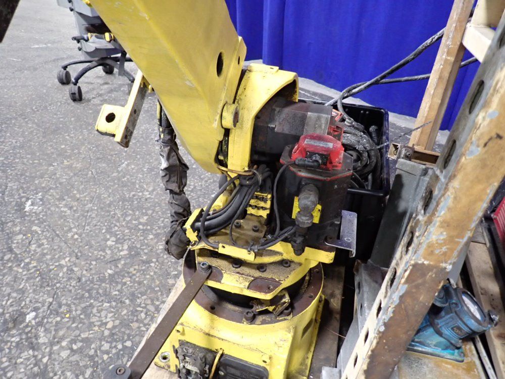 Fanuc Fanuc Arcmate 120ib Robot