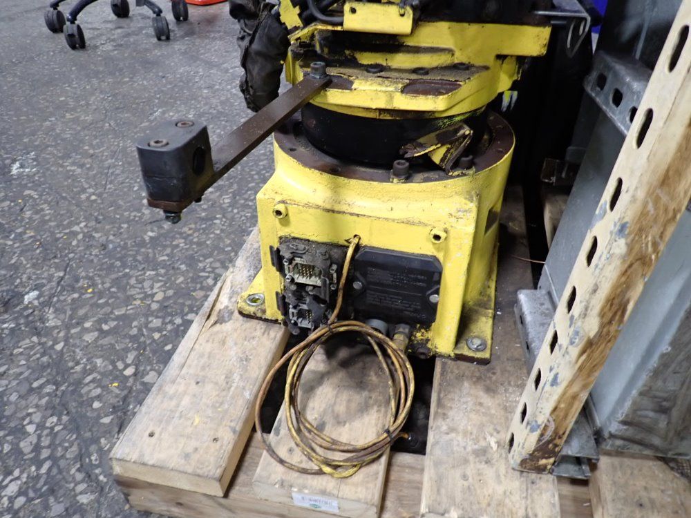 Fanuc Fanuc Arcmate 120ib Robot