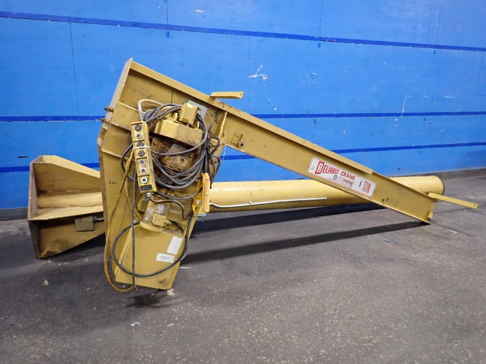 RELIANCE CRANE 1 TON JIB CRANE