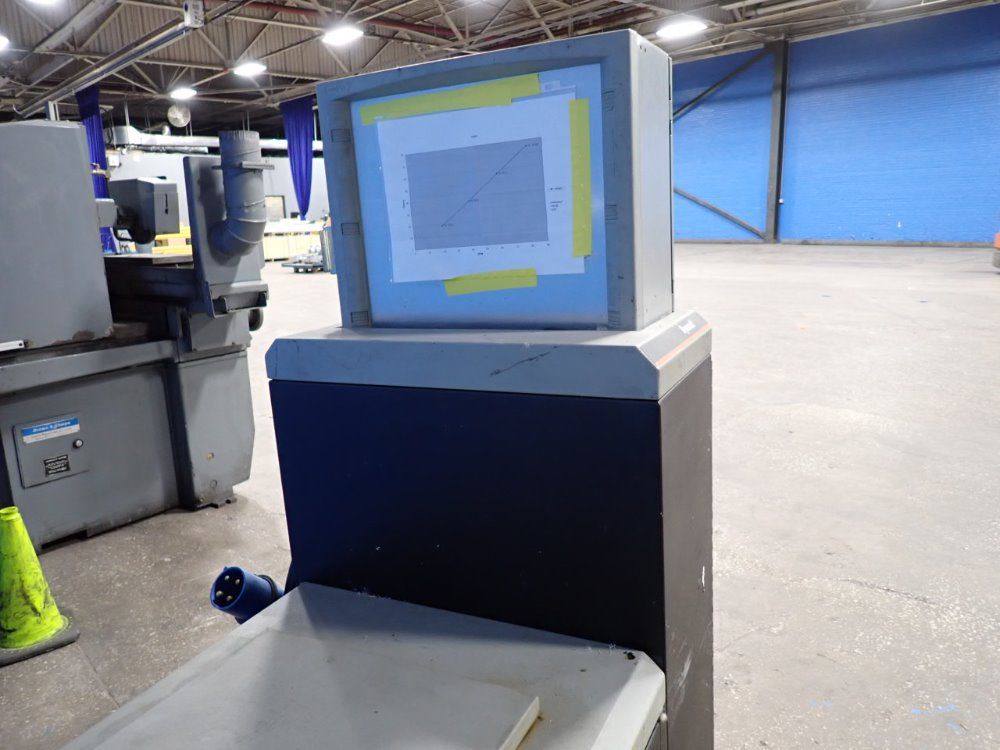 Itw Dynatec 2000 Itw Dynatec M35ab12z058d Hot Melt Machine