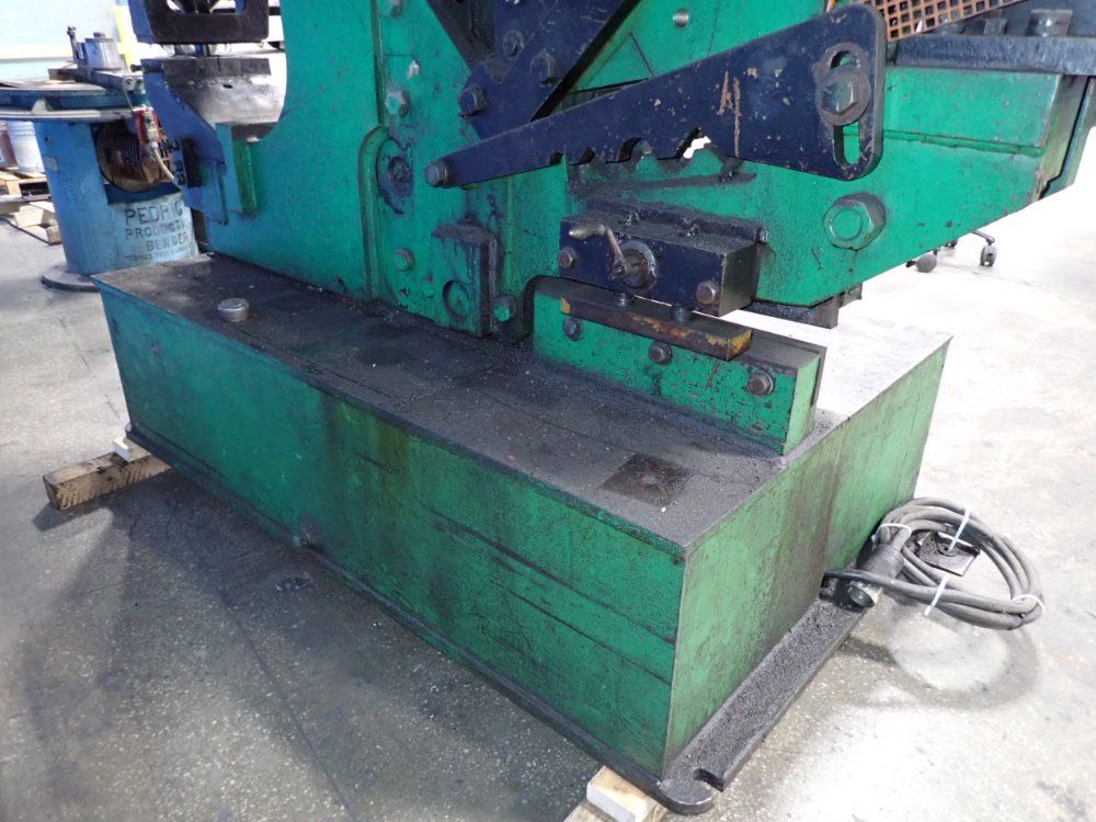 Hill Acme 7a Iron Worker - 7a