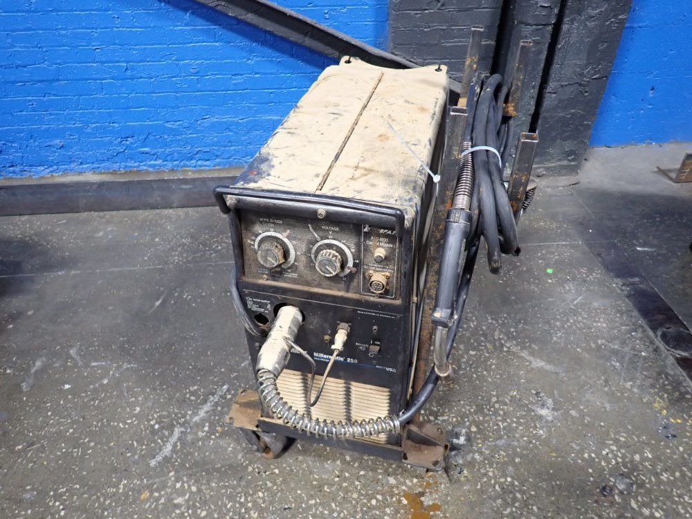 Miller Miller Millermatic 250 Welder