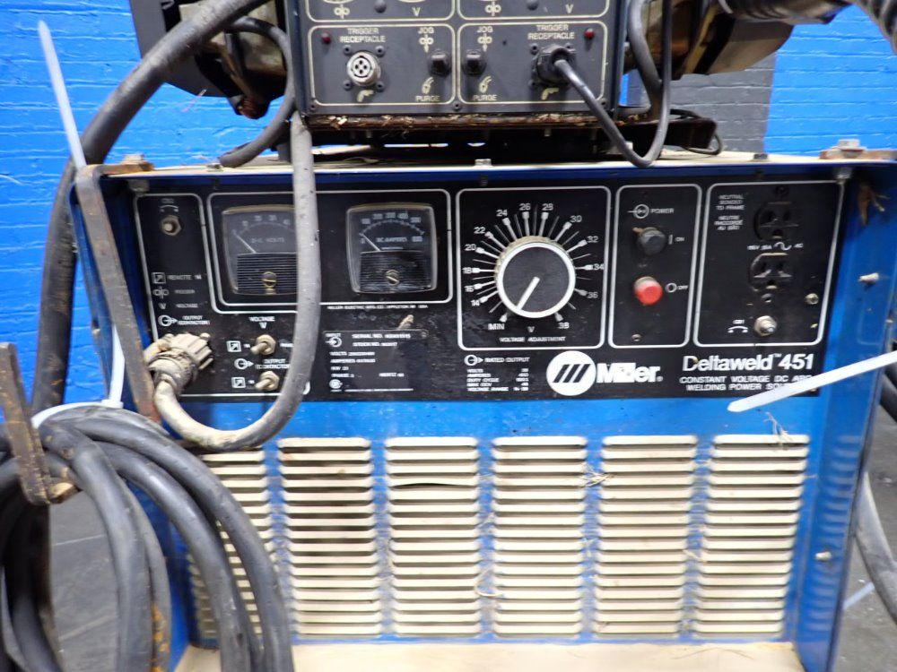 Miller Miller Deltaweld 451 Welder
