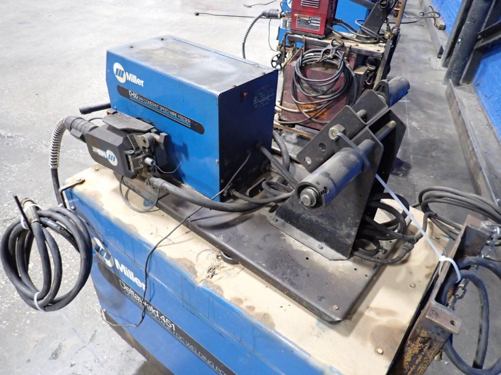 Miller Miller Deltaweld 451 Welder