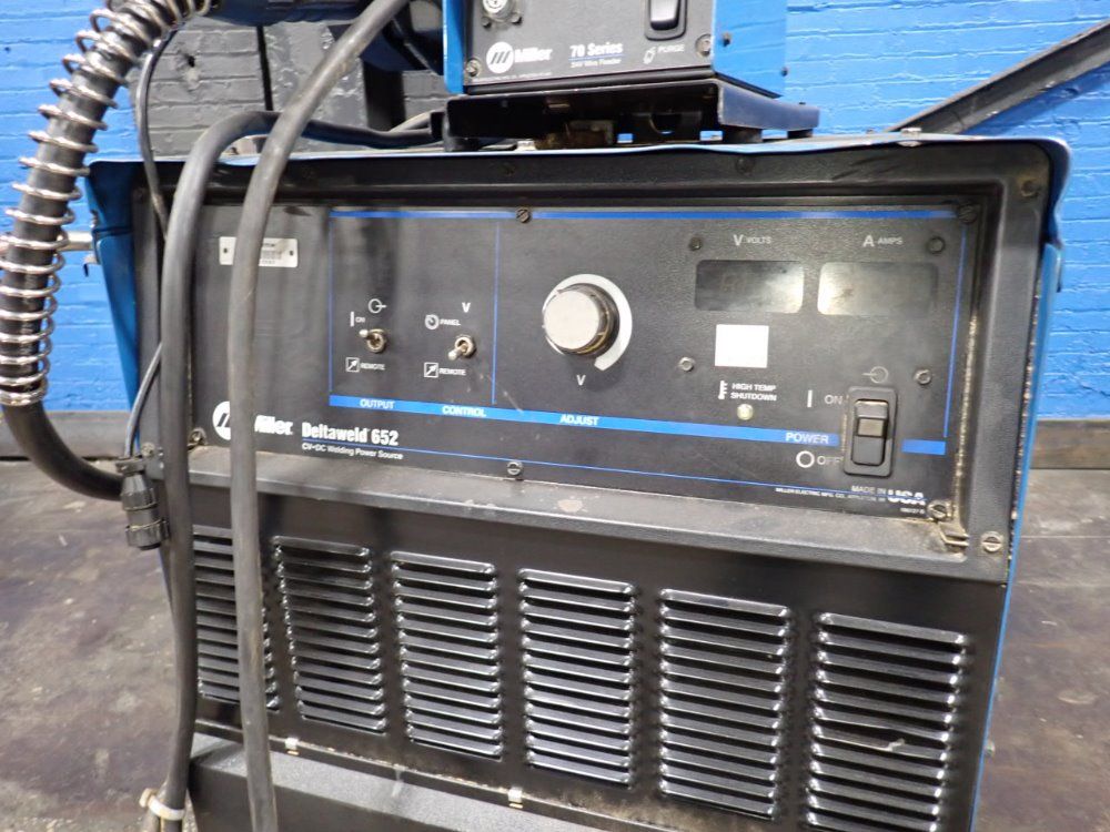 Miller Miller Deltaweld 652 Welder