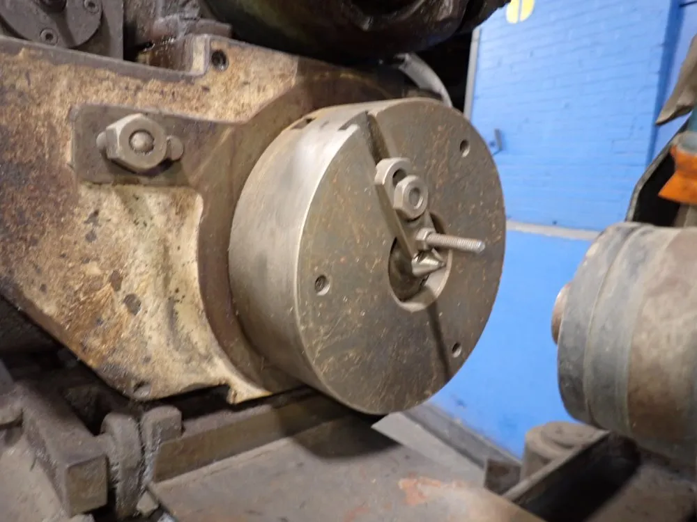 Cincinnati 25" Cylindrical Grinder