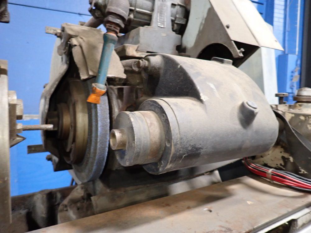 Cincinnati 25" Cylindrical Grinder