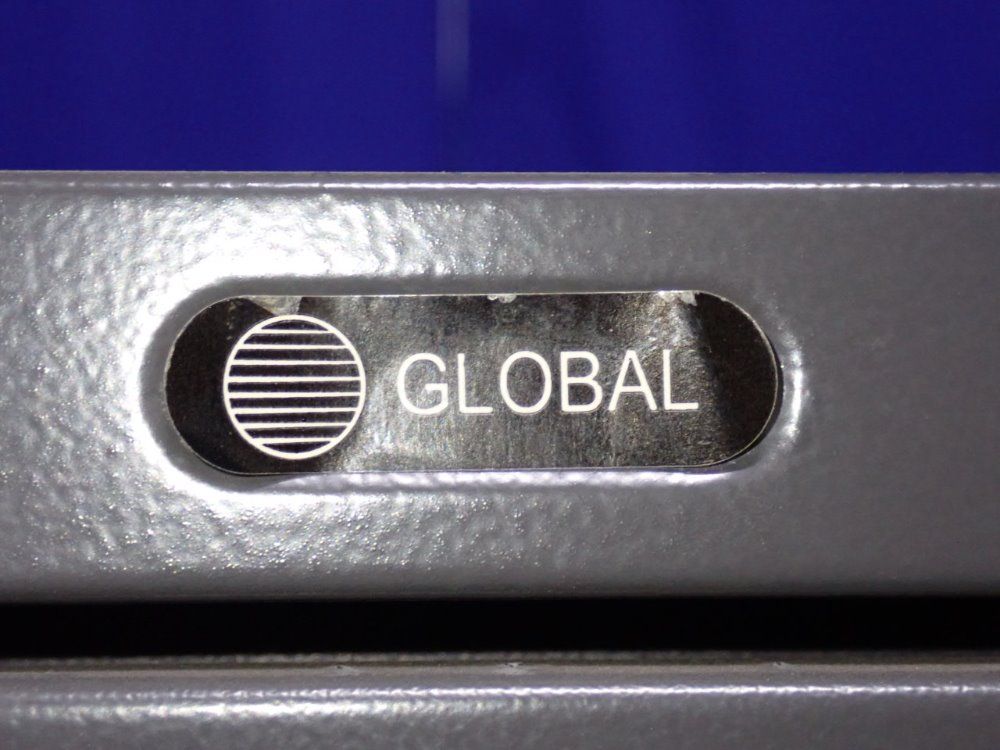 Global 5 Drawers / 16" X 32 1/2" File Cabinet