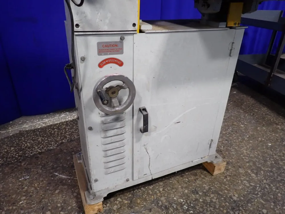 Msc 17 3/4" 09514639 Vertical Band Saw - 09514639