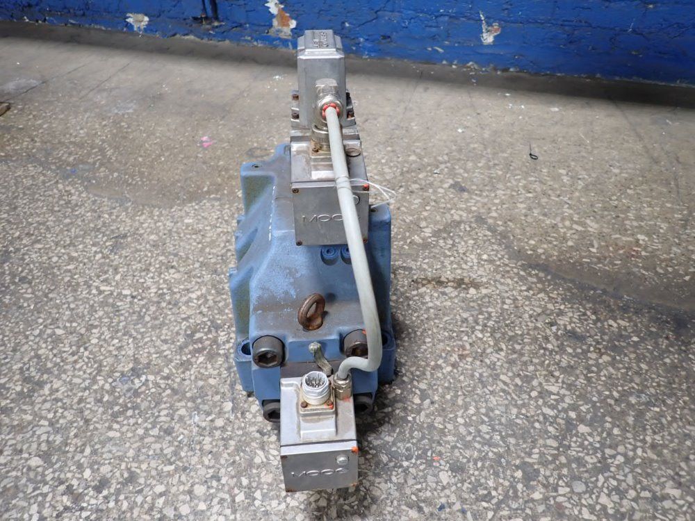 Moog Moog D6616450 Servo Valve