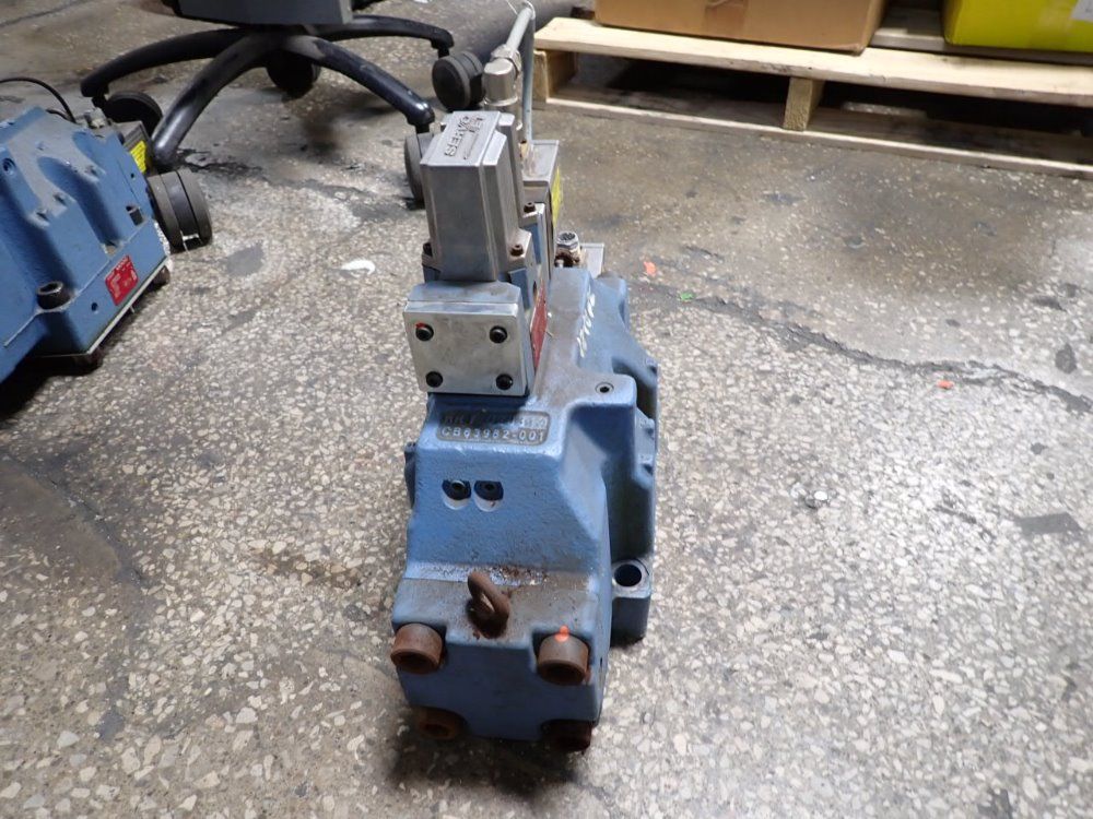 Moog Moog D6616450 Servo Valve