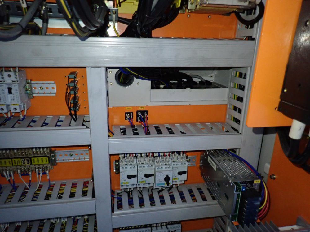 Daewoo 2004 Daewoo Puma 240m Cnc Lathe