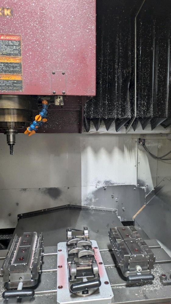 Okk Vp400 Vertical Machining Center