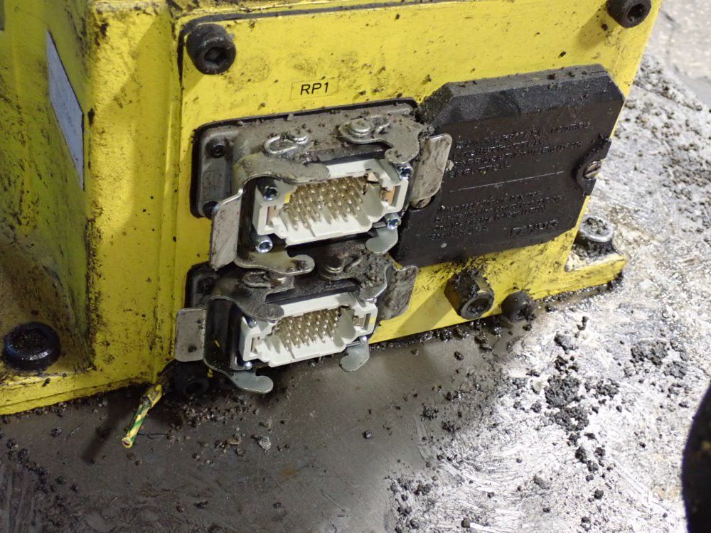 Fanuc 2007 Fanuc M16ib20 Robot