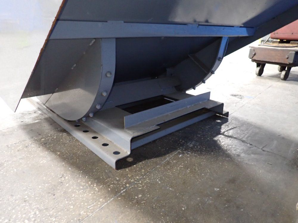 Mccullough Industries Self Dumping Hopper