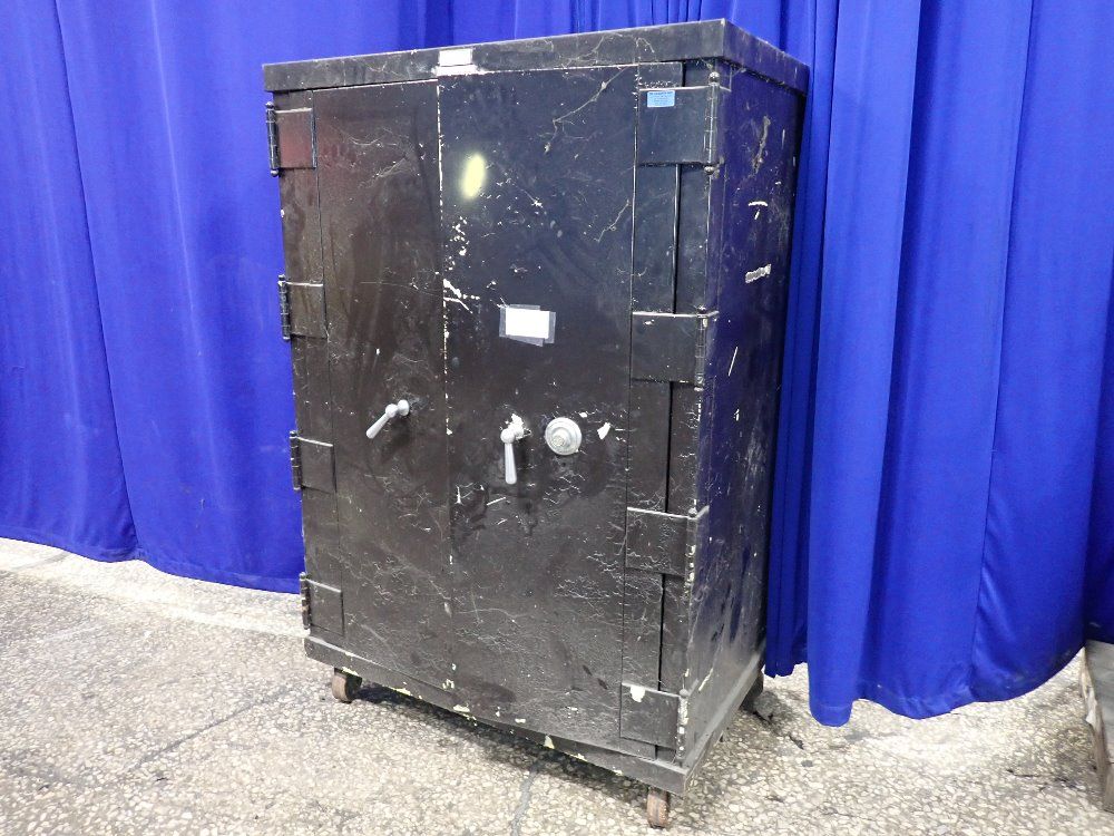 General Fireproofing Safe