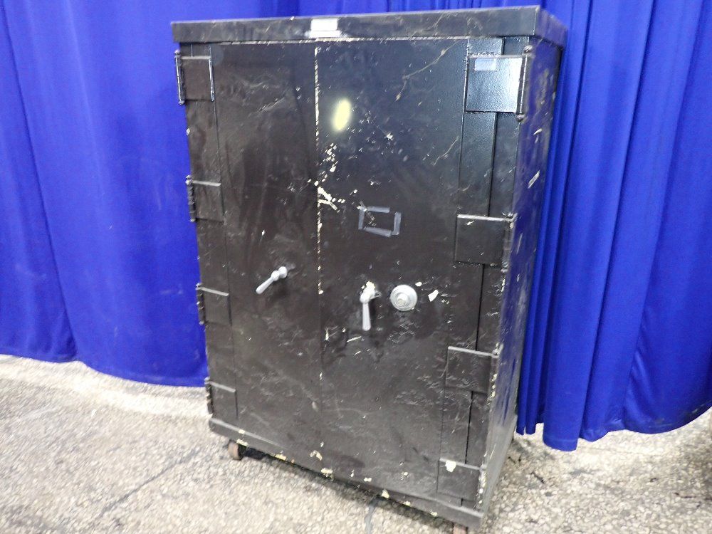 General Fireproofing Safe