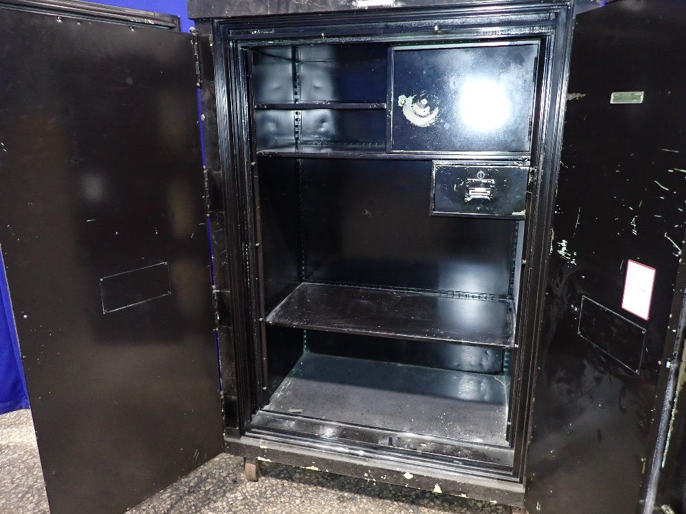 General Fireproofing Safe