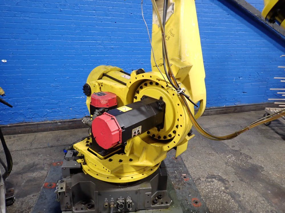 Fanuc 1999 Fanuc S430if Robot