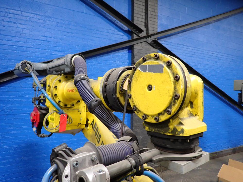 Fanuc 2012 Fanuc  R2000ib 210f