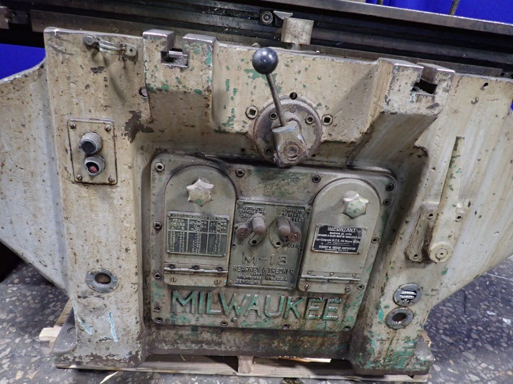 Kearney  Trecker Kearney  Trecker M18 Horizontal Mill