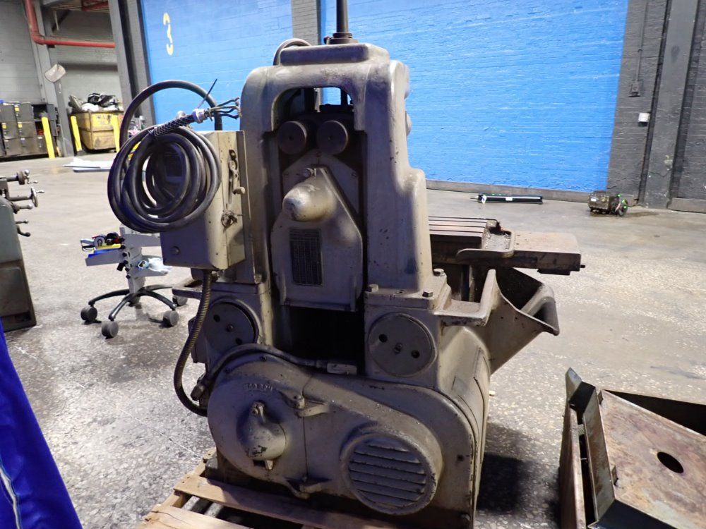Kearney  Trecker Kearney  Trecker M18 Horizontal Mill