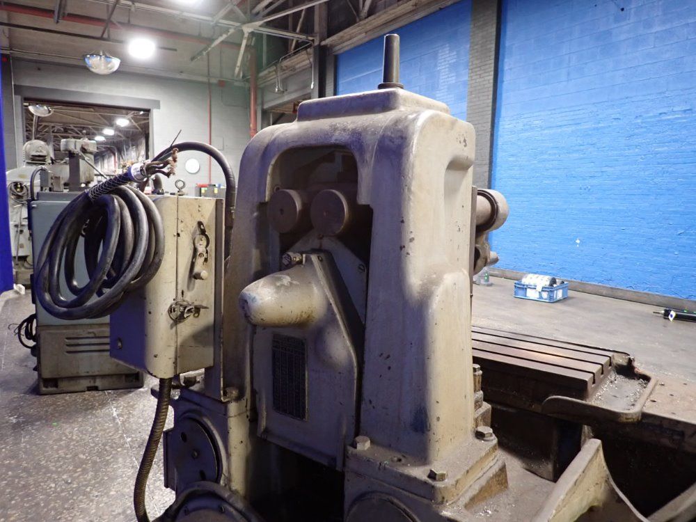 Kearney  Trecker Kearney  Trecker M18 Horizontal Mill