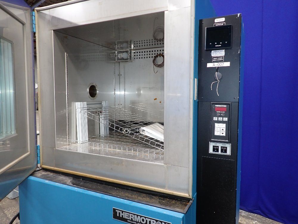 Thermotron Thermotron Sm16c Temperature Chamber