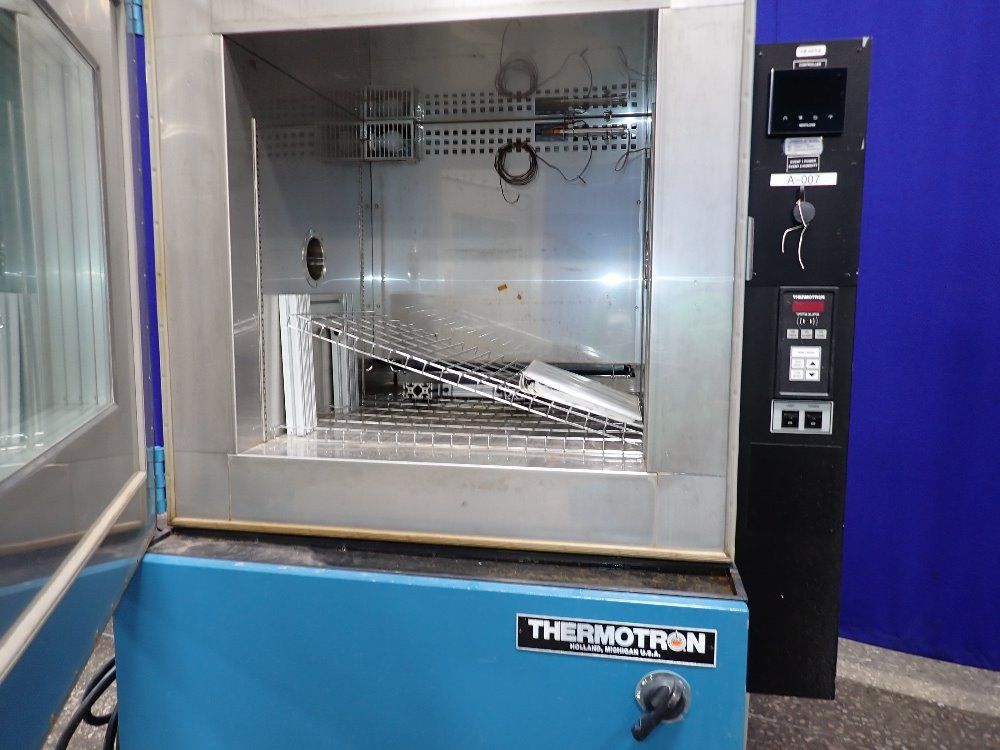 Thermotron Thermotron Sm16c Temperature Chamber
