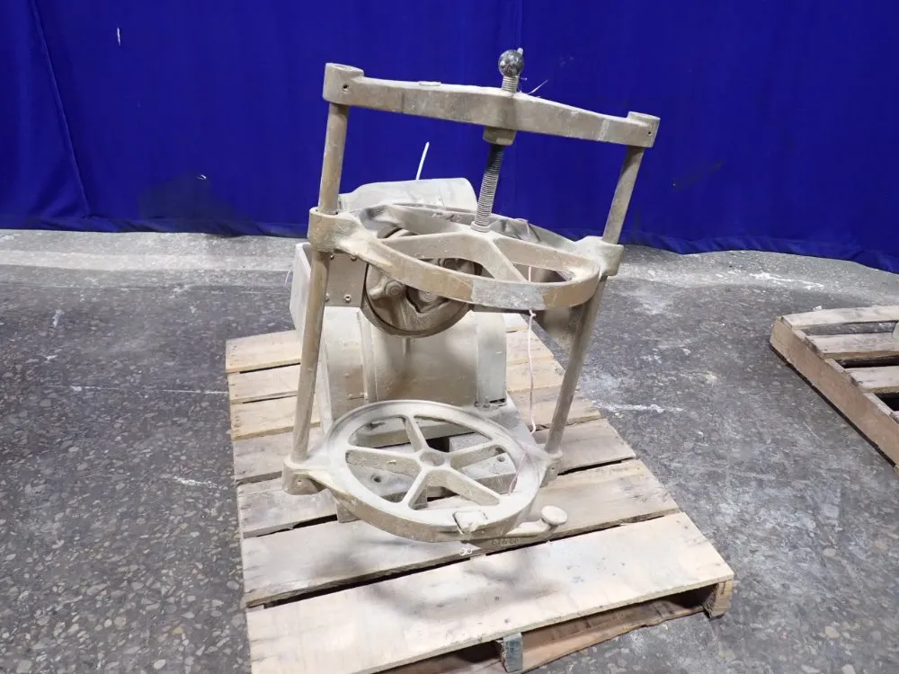 Red Devil Paint Shaker - 5033