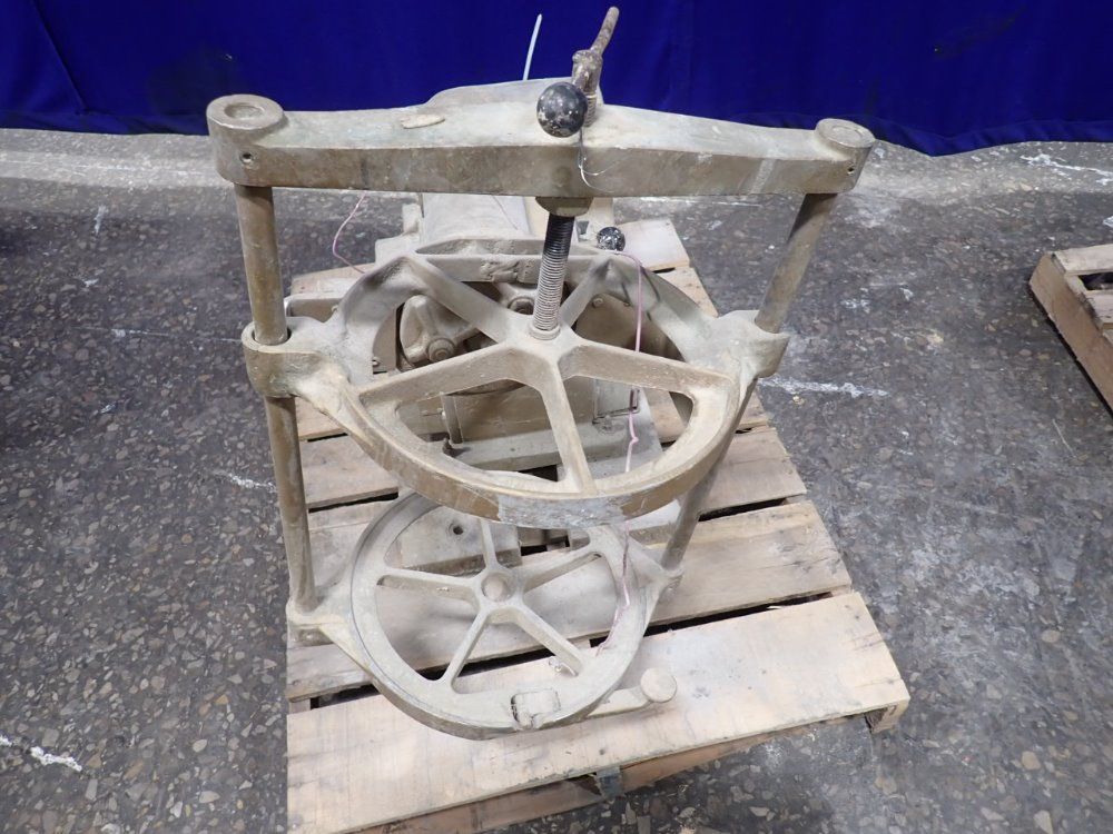 Red Devil Paint Shaker - 5033