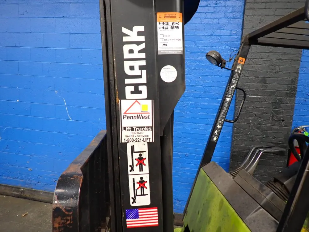 Clark 6000 Lbs Propane Forklift - Cgc30