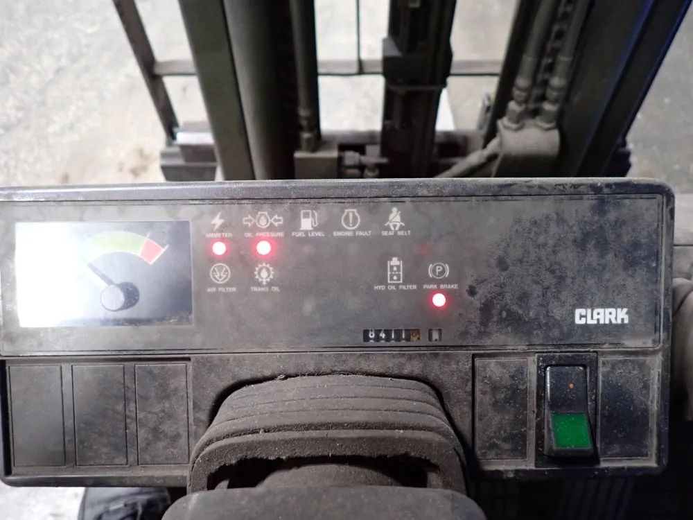 Clark 6000 Lbs Propane Forklift - Cgc30