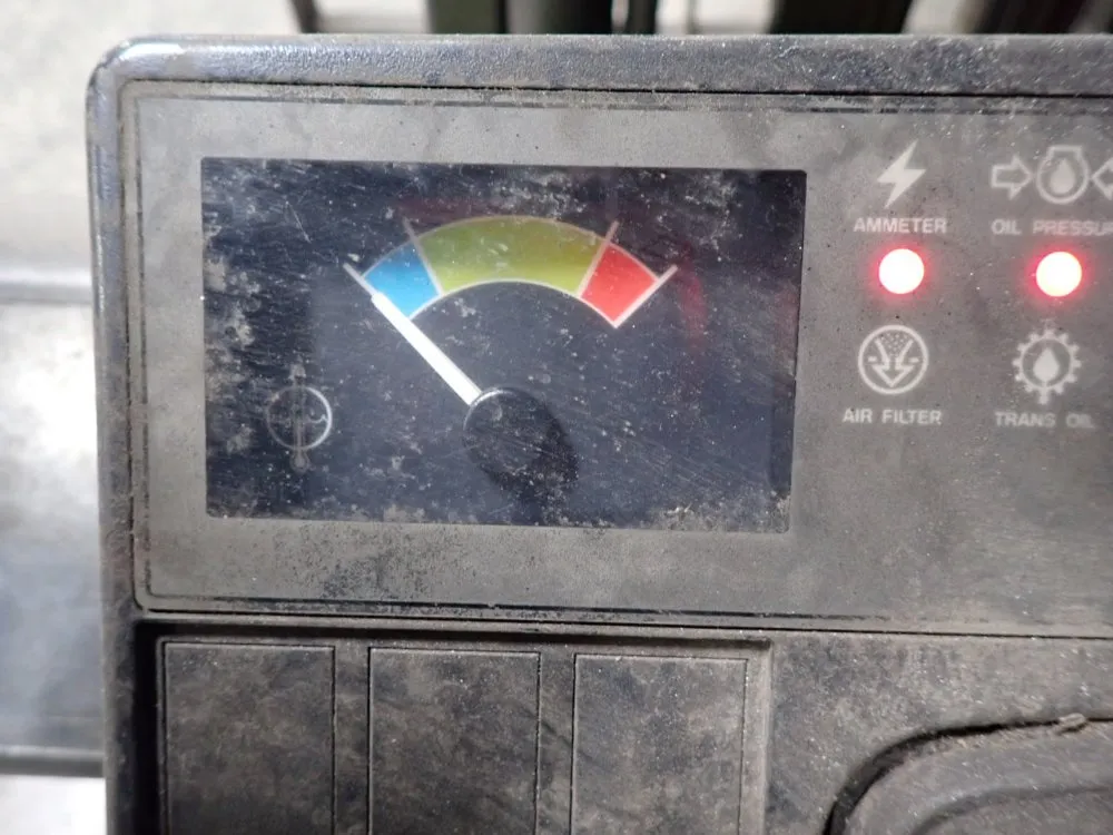 Clark 6000 Lbs Propane Forklift - Cgc30