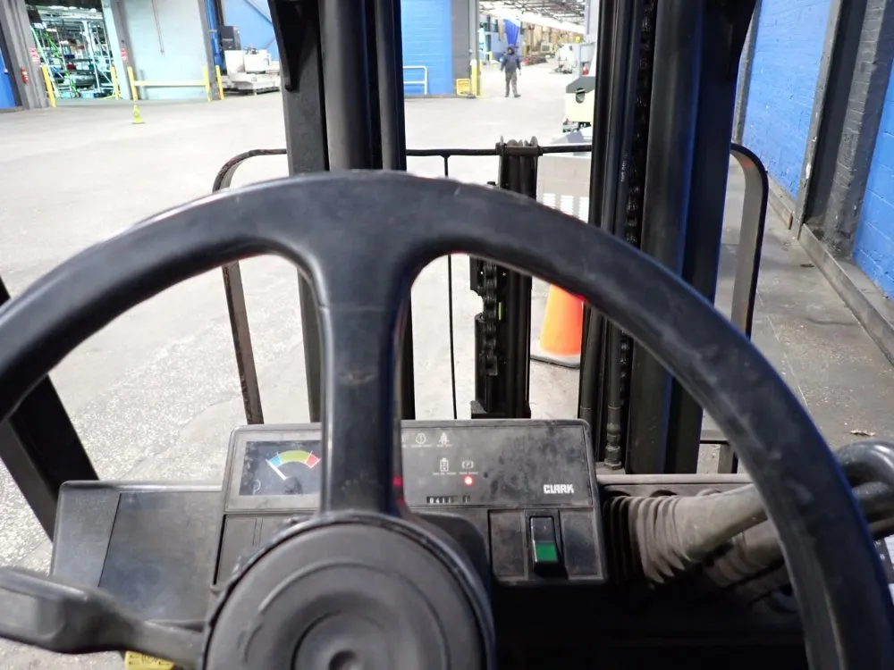 Clark 6000 Lbs Propane Forklift - Cgc30