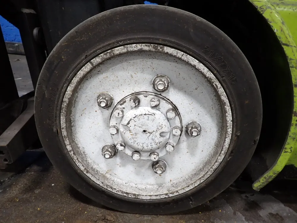 Clark 6000 Lbs Propane Forklift - Cgc30