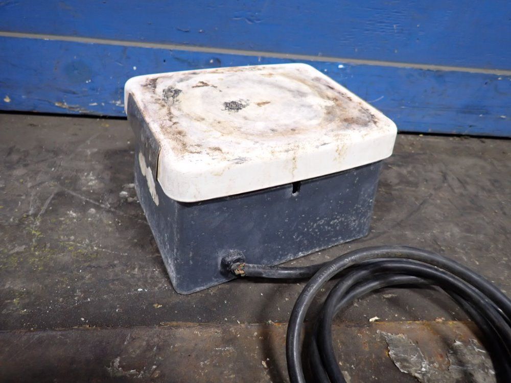 Corning 7" X 6" Hot Plate Stirrer - Pc-351