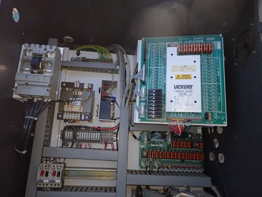 Cincinnati Milacron 20" X 44" Cnc Vmc - Arrow 1000 / Er0