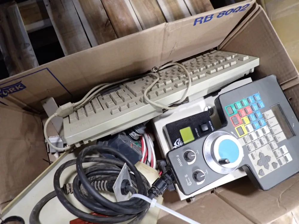 Cincinnati Milacron 20" X 44" Cnc Vmc - Arrow 1000 / Er0