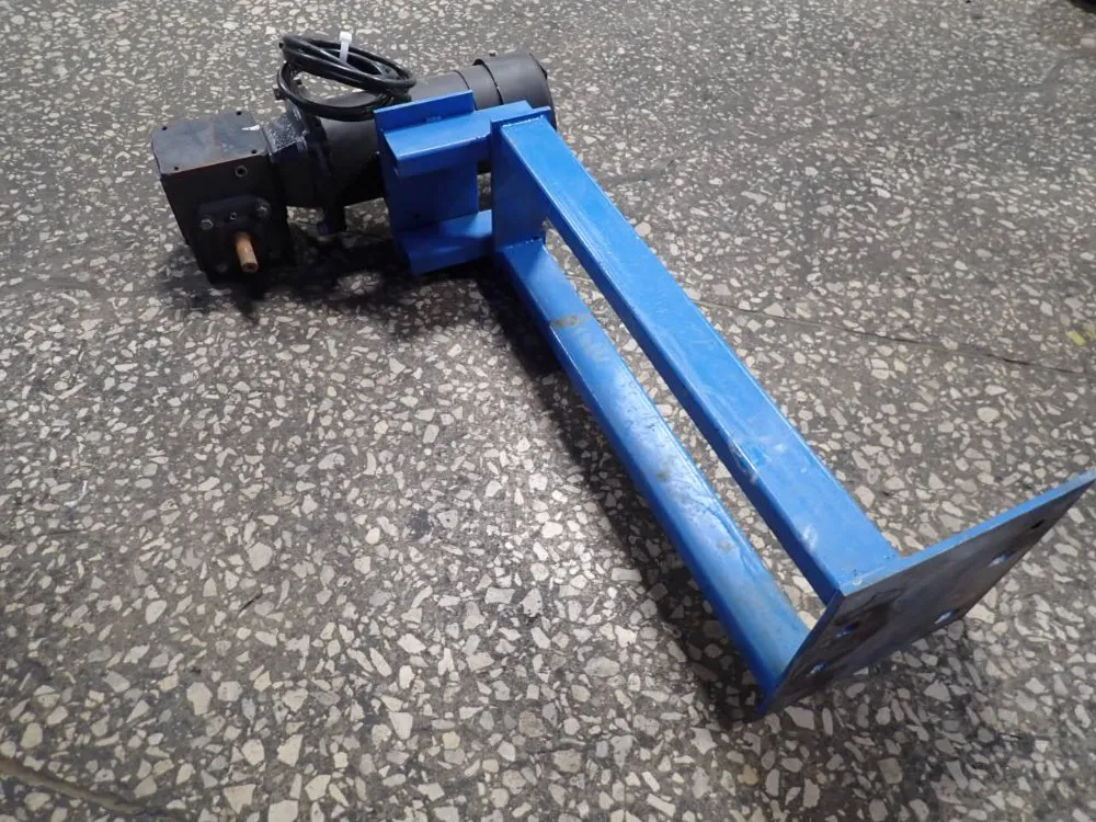 Dayton 0.75 Hp Gear Drive W/ Stand - 472900