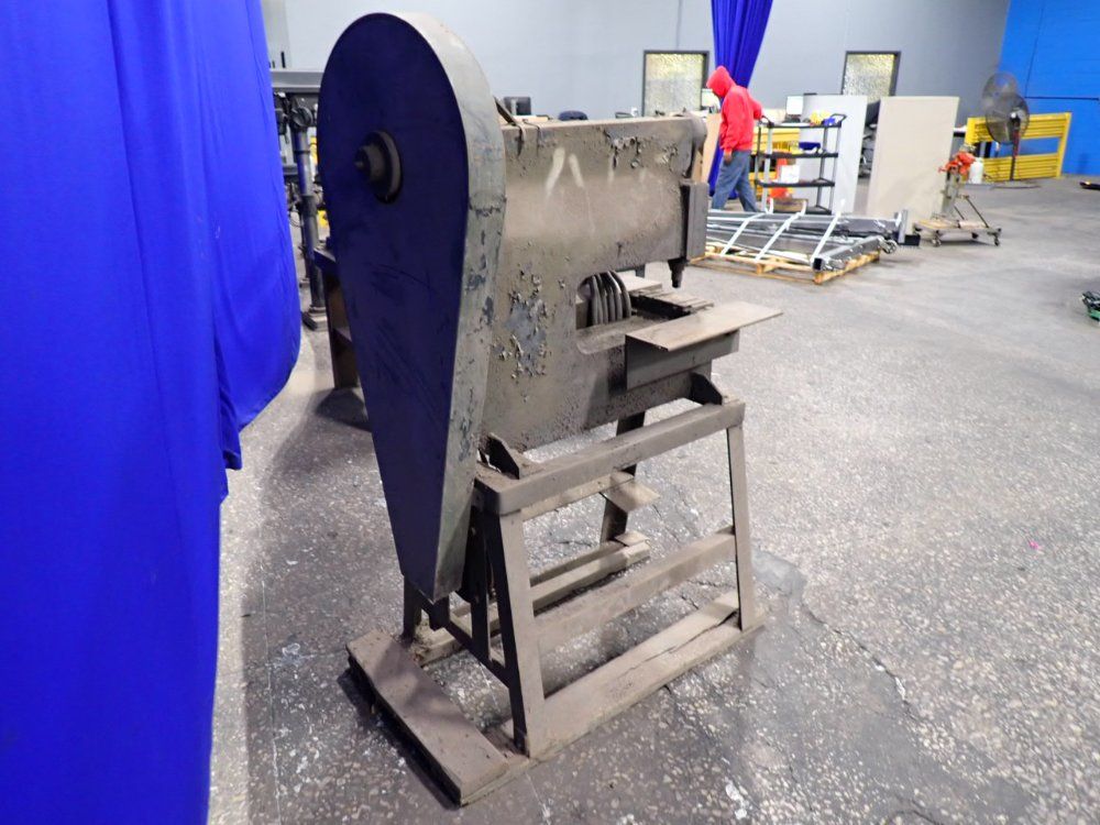 Federal Machinery 24" X 17.5" Press