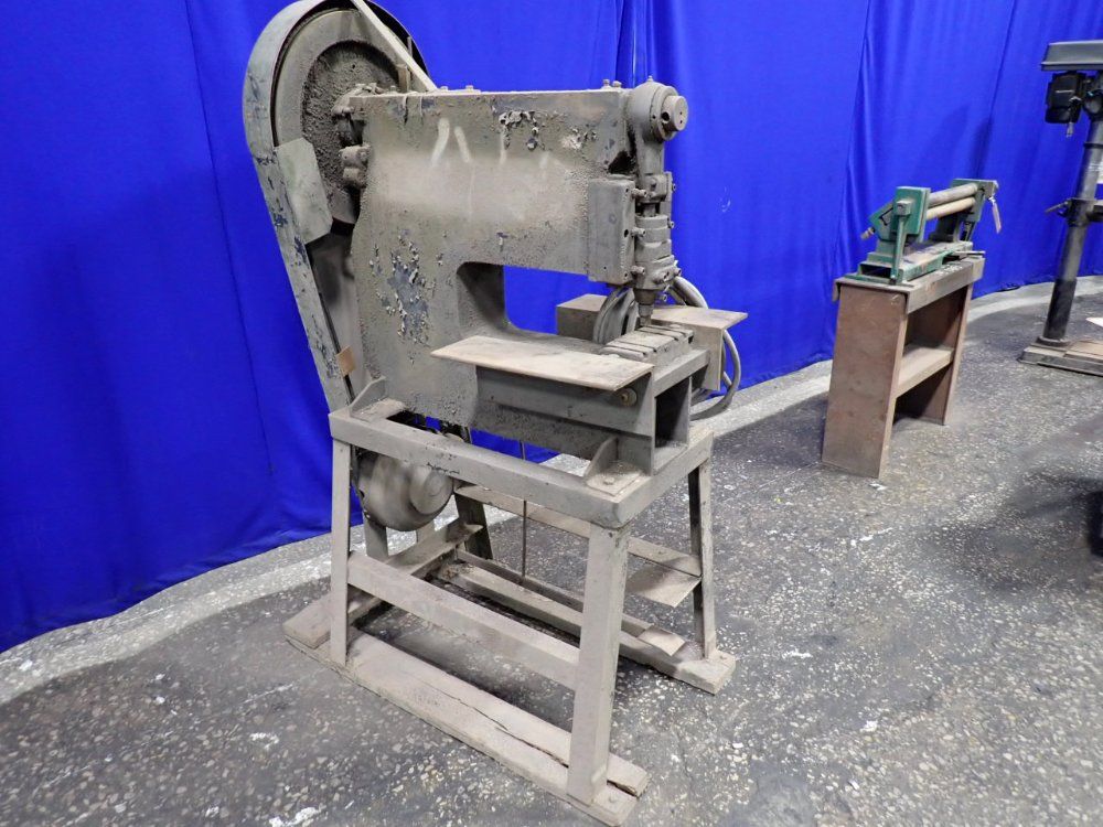 Federal Machinery 24" X 17.5" Press