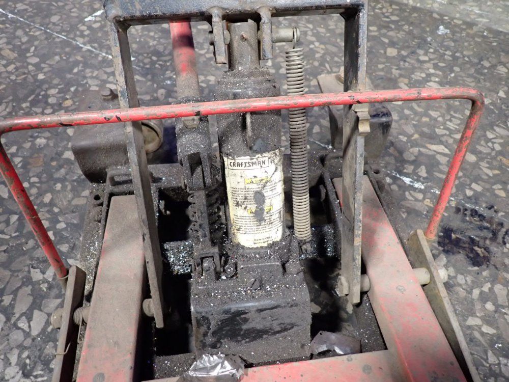 Craftsman 14" X 22" Hydralic Tilter