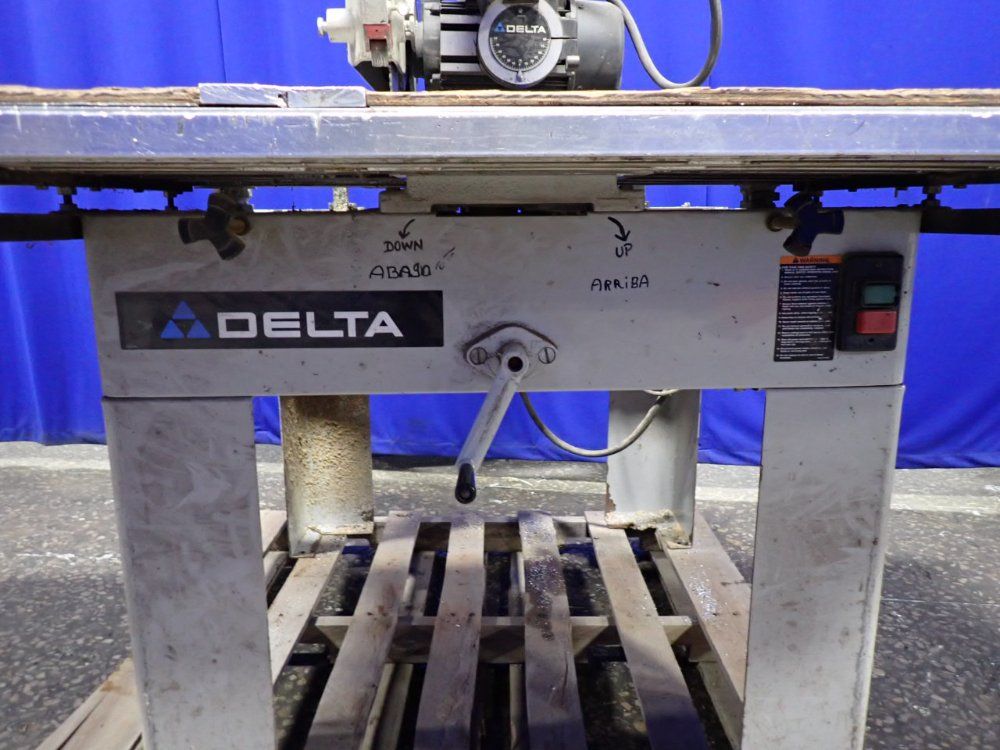 Delta 79" X 27" Radial Arm Saw - 52-702