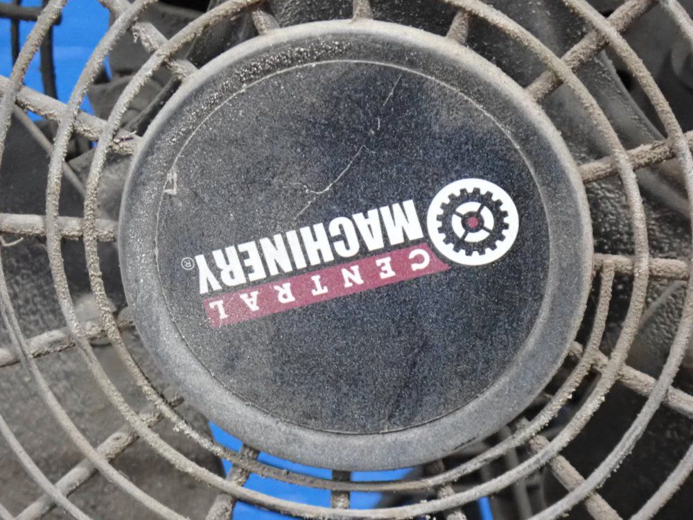Central Machinery 33" Pedestal Fan